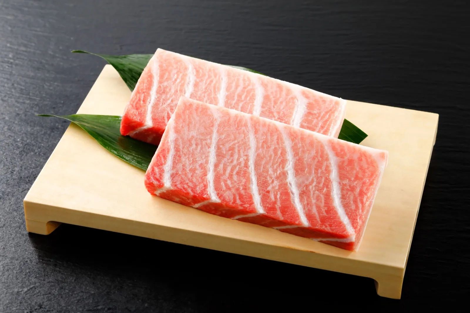 Bluefin Otoro Tuna 本鲔大卜口,300-400g block